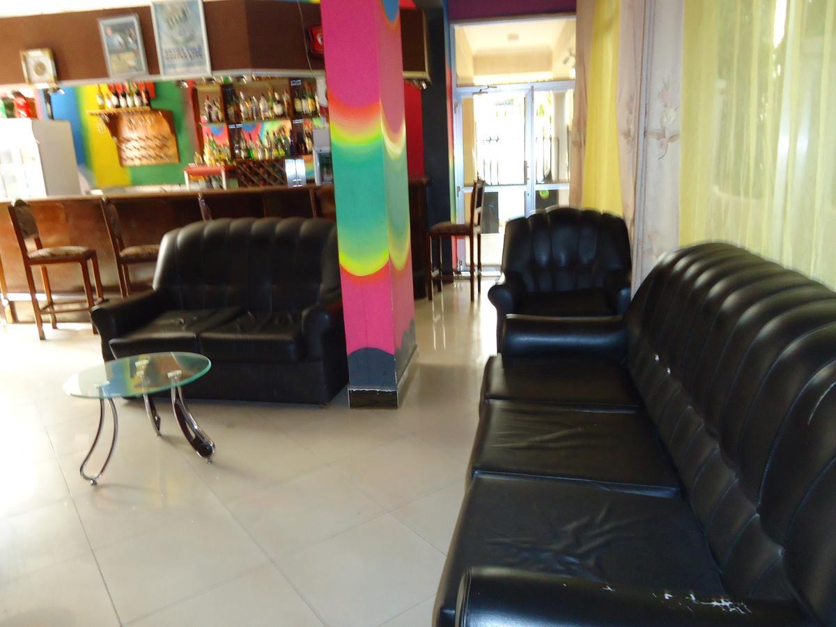 Snow View Hotel Boma la Ngombe Dış mekan fotoğraf